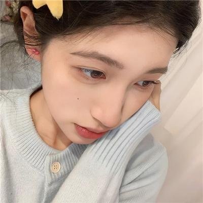 克雷尔·多兰 海报